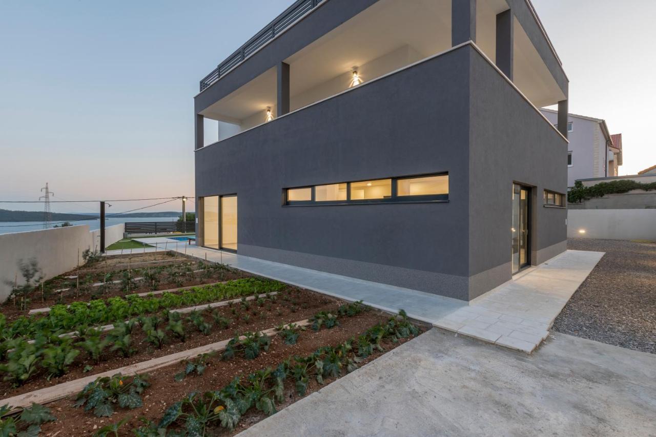 Luxury Villa La Nonna Ana - Heated Pool, Sea View, Near Split Каштела Экстерьер фото