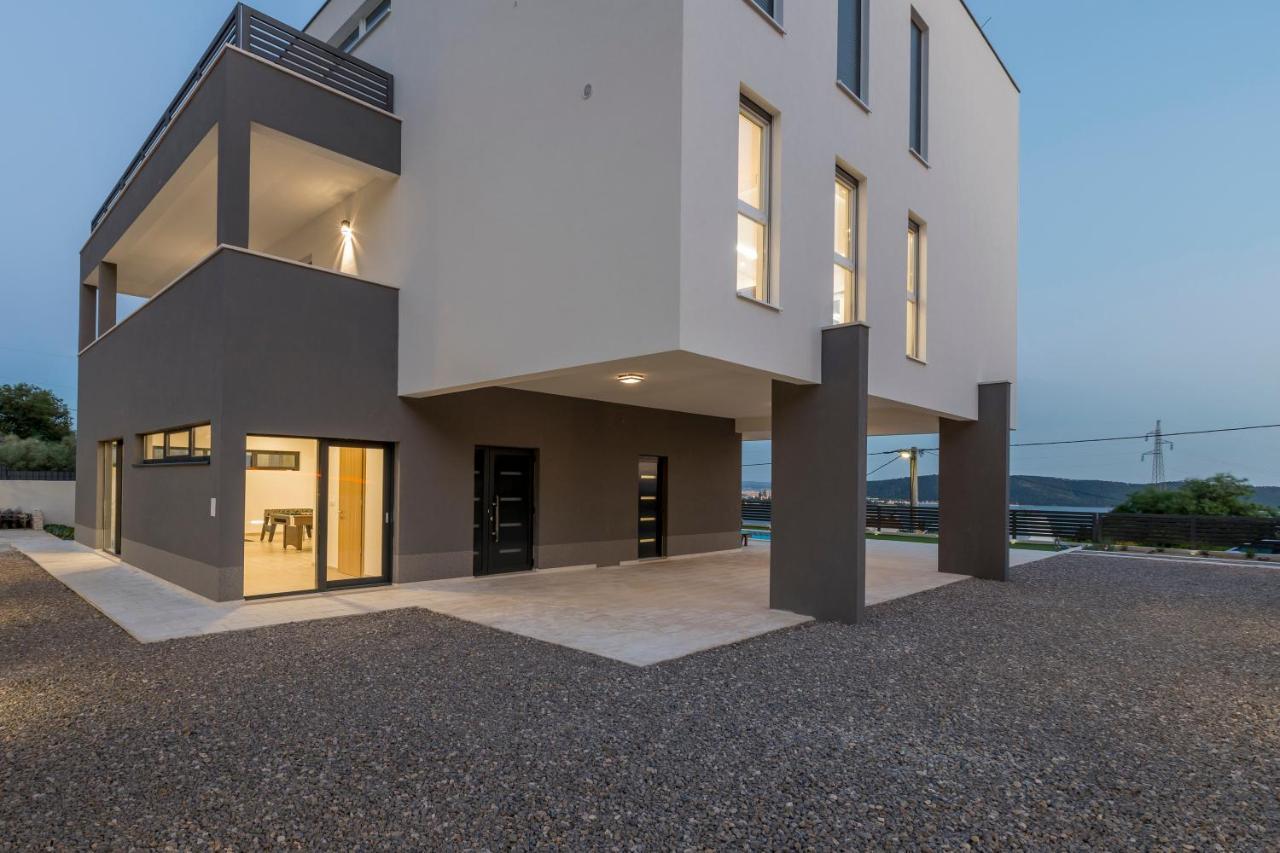 Luxury Villa La Nonna Ana - Heated Pool, Sea View, Near Split Каштела Экстерьер фото
